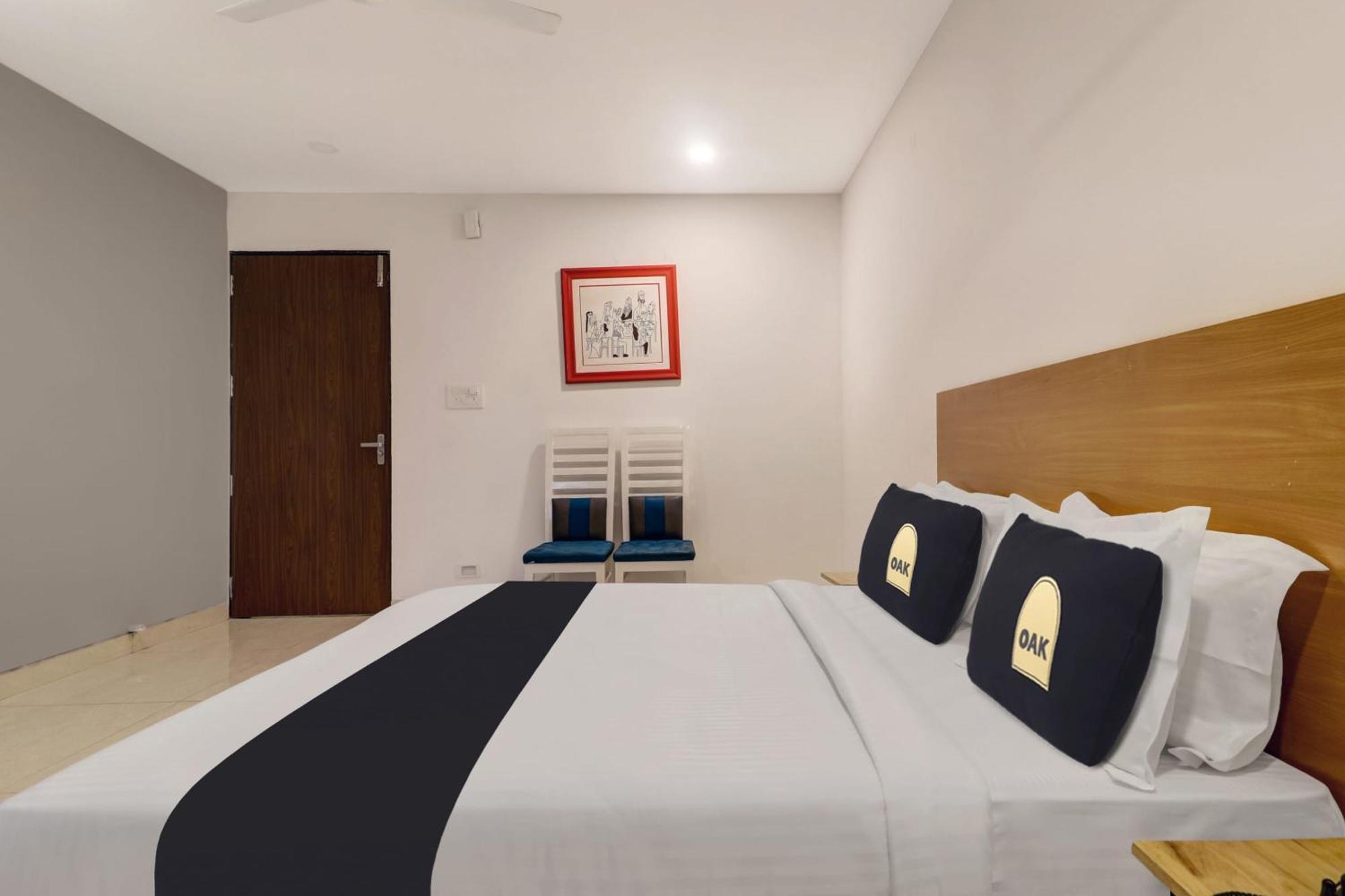 Hotel Townhouse Oak De Alphabet Bolarum